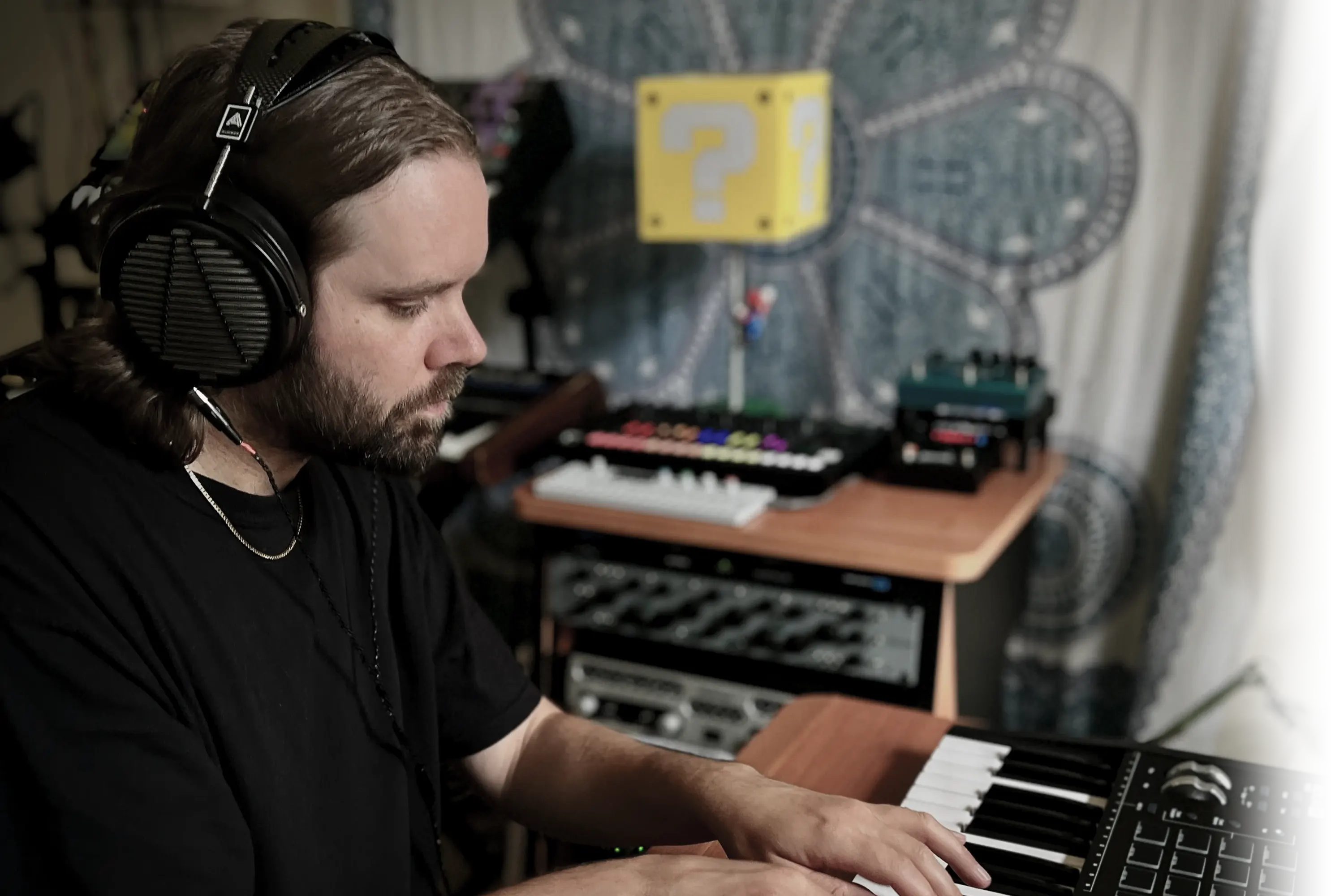 Audeze LCD-MX4 Over-ear Headphones - Planar Magnetic Studio Reference